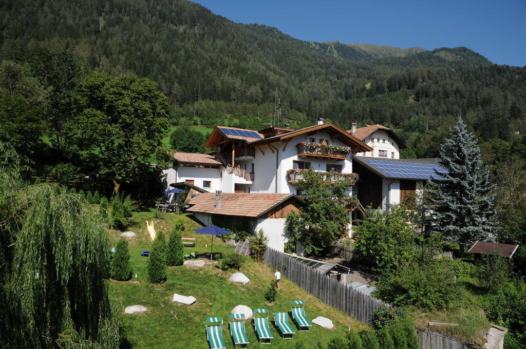 Chalet & Appartement Zingerlehof Trens Campo di Trens Exterior foto